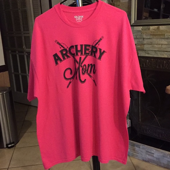Gildan Tops - Archery Mom 2X T-shirt good condition